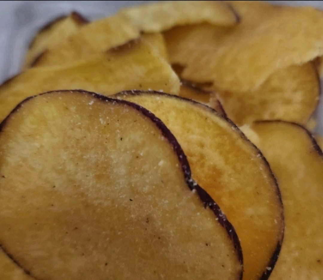 Orion's Muttuktuk Sweet Potato Chips (오리온 무뚝뚝 고구마칩)